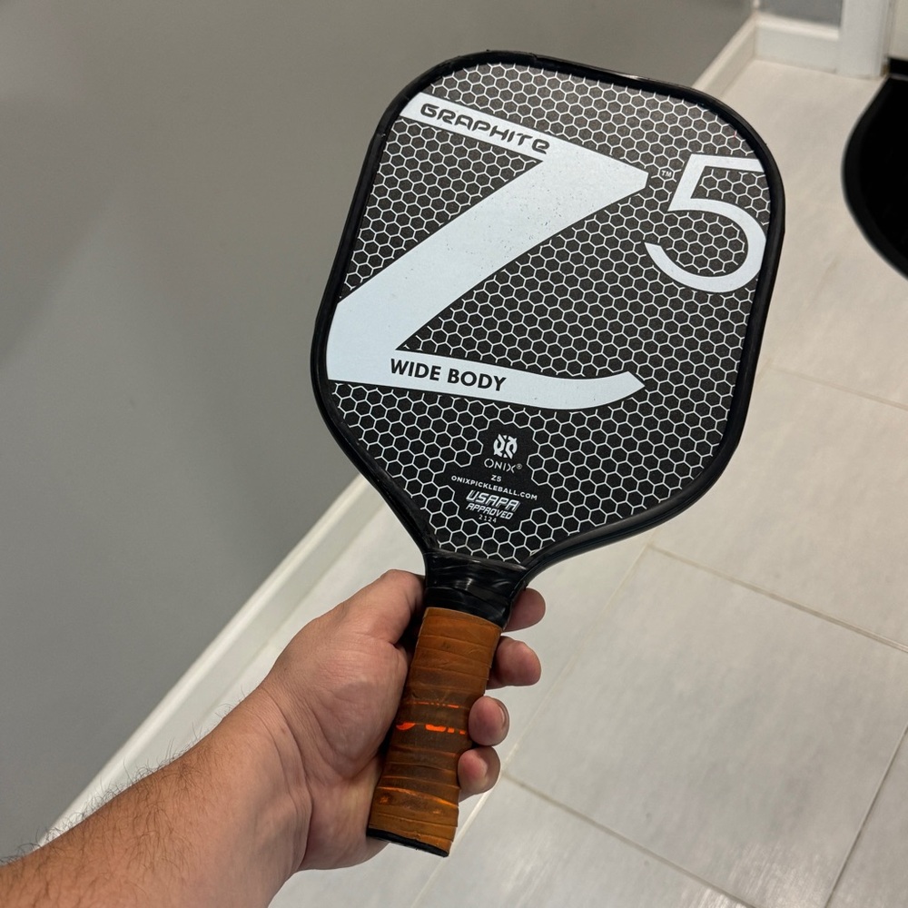 Pickleball Paddle Onix Z5 Graphite wide body used